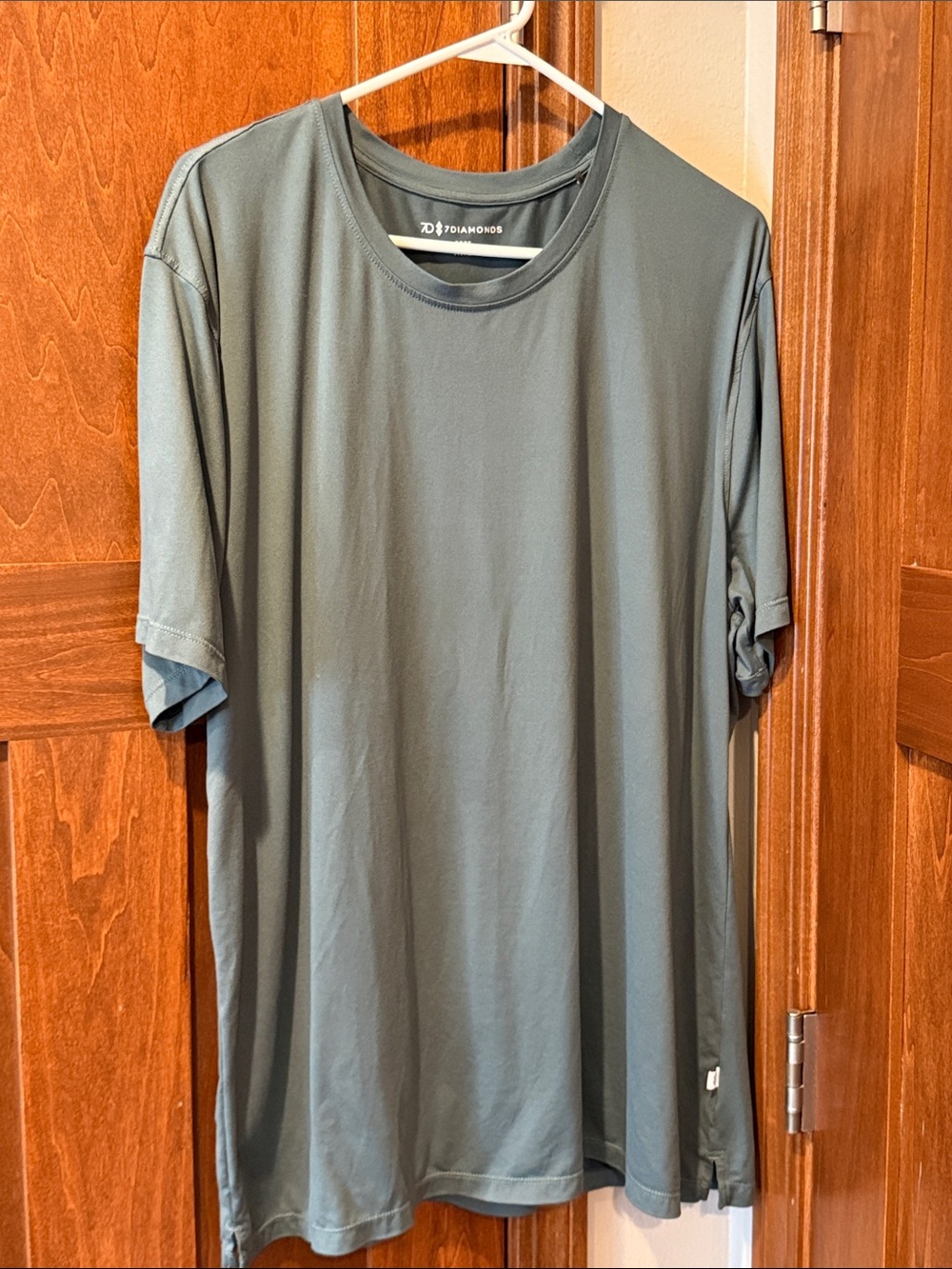 7 Diamonds Men's Crew Neck T-Shirt in Sage Green